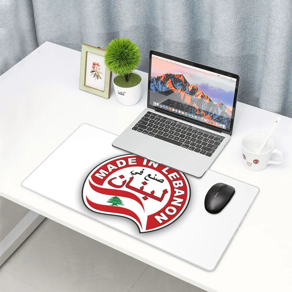 لوحة ماوس كبيرة بتصميم علم لبن - مراجعة Laptop Accessories Lebanon وسعره