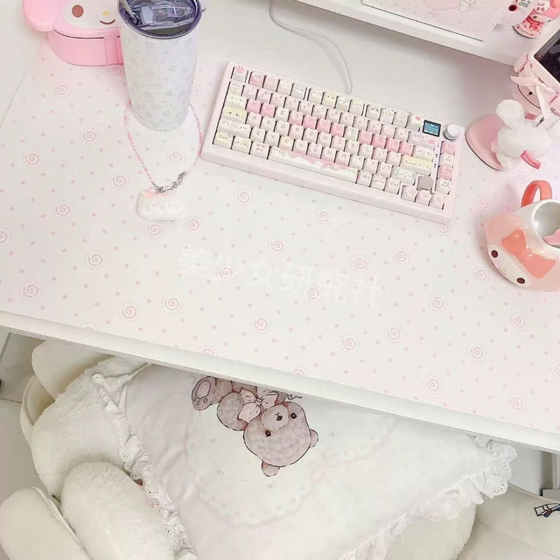بساط ماوس من الجلد الصناعي بنق - مراجعة Laptop Accessories Pink وسعره